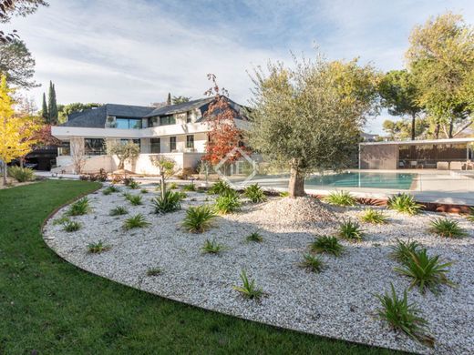 Villa in Boadilla del Monte, Province of Madrid