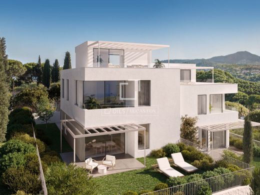 Villa in Caldes d'Estrac, Province of Barcelona