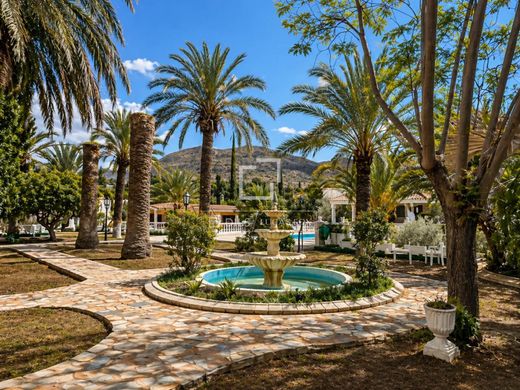 Country House in Elda, Alicante