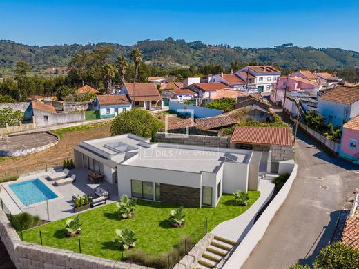 Villa in Caldas da Rainha, Distrito de Leiria