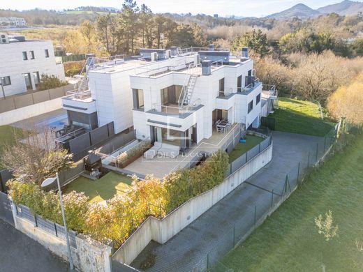 Villa in San Sebastian, Guipuzcoa
