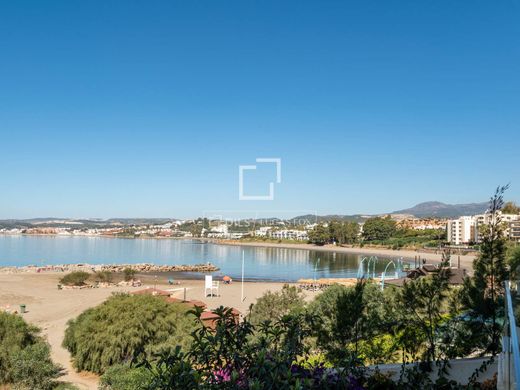 Apartment / Etagenwohnung in Estepona, Málaga