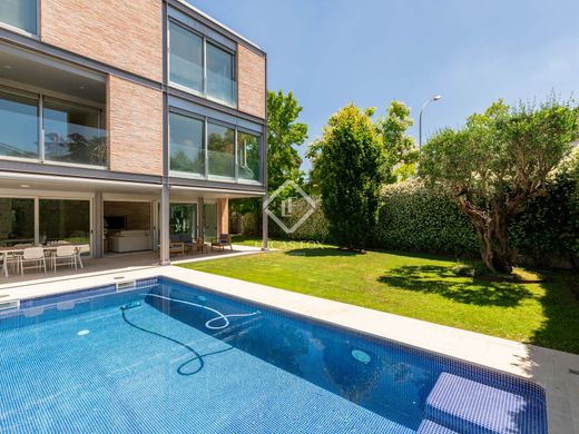 Villa in Sant Cugat, Province of Barcelona