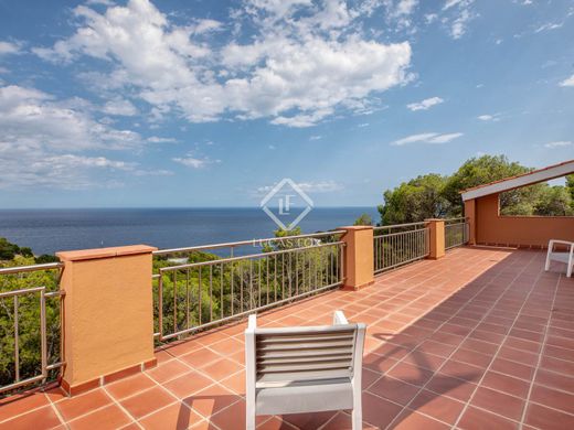 Tamariu, Província de Gironaのヴィラ