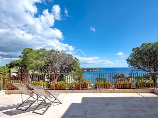 Villa in Sant Feliu de Guíxols, Province of Girona