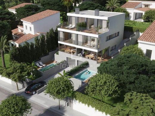 Villa in Sant Pere de Ribes, Province of Barcelona