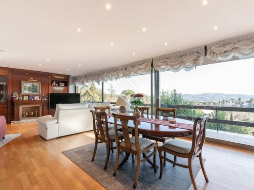 Villa in Bellaterra, Province of Barcelona