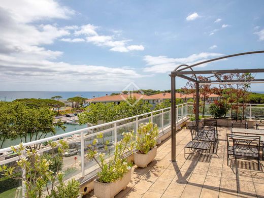Penthouse in Castell-Platja d'Aro, Province of Girona
