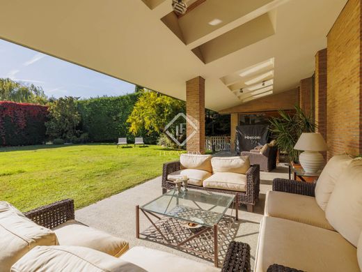 Villa in Pozuelo de Alarcón, Province of Madrid