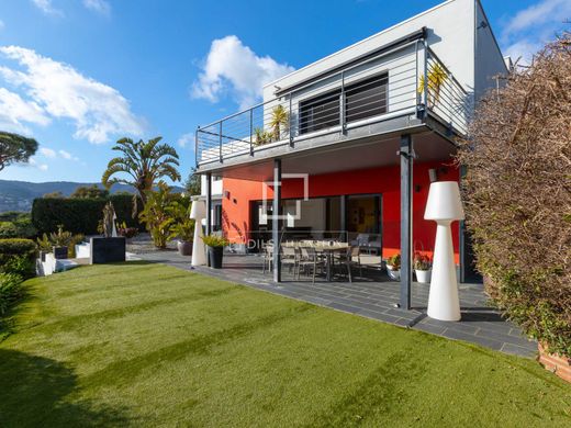 Villa in Cabrils, Province of Barcelona