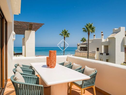 Penthouse in Estepona, Malaga