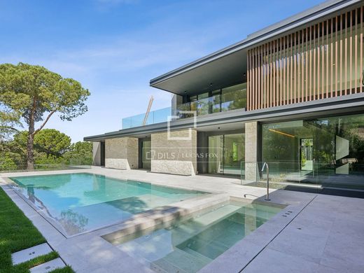 Villa in Boadilla del Monte, Province of Madrid