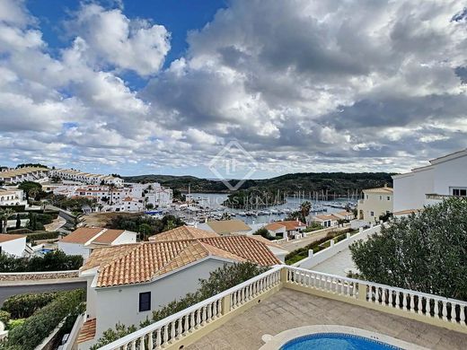 Villa in Es Mercadal, Province of Balearic Islands