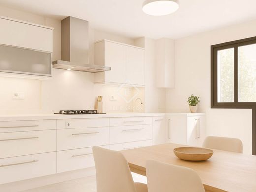 Apartment / Etagenwohnung in Valencia, Provinz Valencia