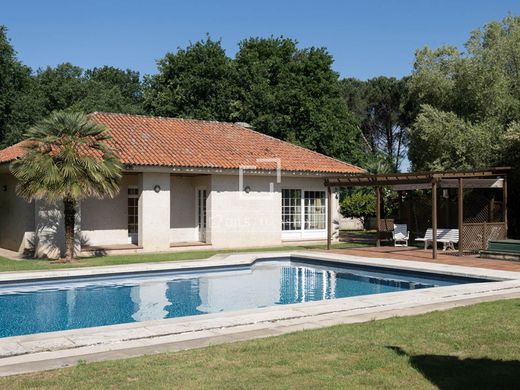 Villa in San Ciprián de Viñas, Ourense