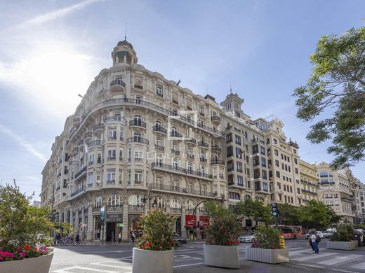 Apartment / Etagenwohnung in Valencia, Provinz Valencia
