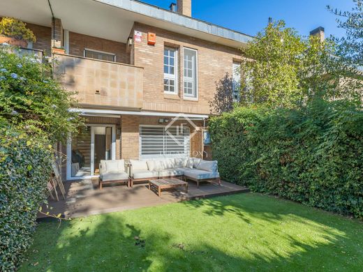 빌라 / Sant Cugat del Vallès, Província de Barcelona