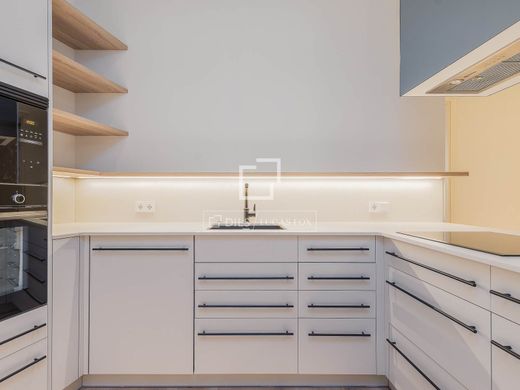 Apartment / Etagenwohnung in Barcelona, Provinz Barcelona