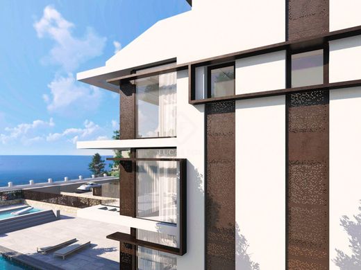 Apartment / Etagenwohnung in Altea, Alicante