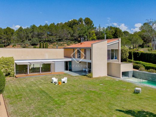 Villa in Camallera, Province of Girona