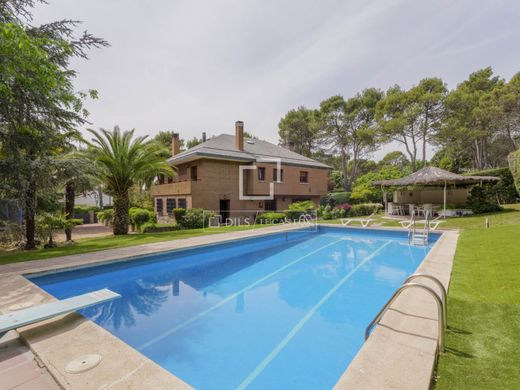 Villa in Boadilla del Monte, Province of Madrid