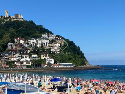 Villa in Donostia-San Sebastián, Guipuzcoa