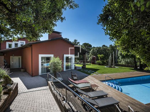 Villa in Valldoreix, Province of Barcelona