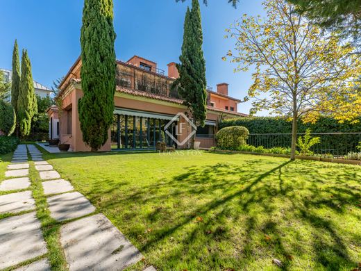 Villa in Pozuelo de Alarcón, Province of Madrid