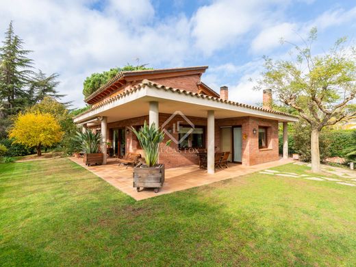 Villa in Begues, Province of Barcelona