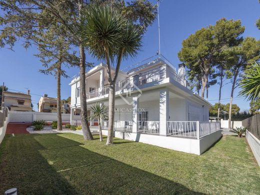 Villa in Paterna, Valencia