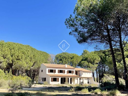 منزل ريفي ﻓﻲ Aigues-Mortes, Gard