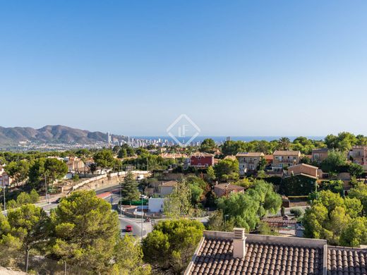 Вилла, Ла-Нусиа, Provincia de Alicante