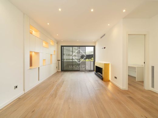 Apartment / Etagenwohnung in Barcelona, Provinz Barcelona
