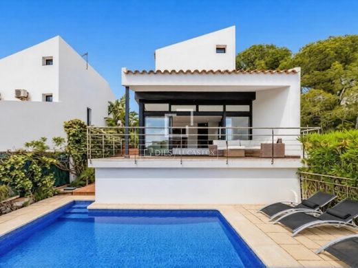 Villa in Sant Pere de Ribes, Province of Barcelona