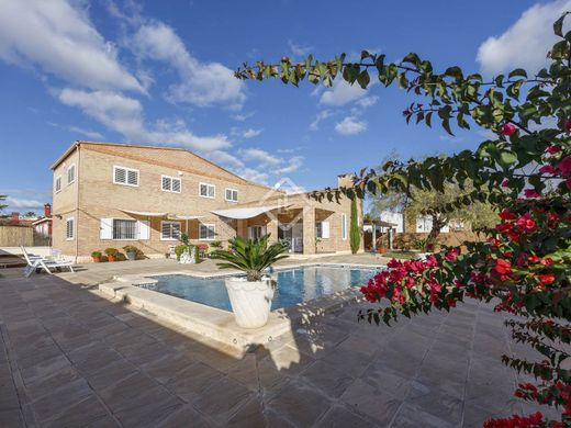 Villa en Puebla de Vallbona, Provincia de Valencia