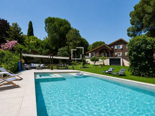 Villa in San Martín de Valdeiglesias, Provinz Madrid