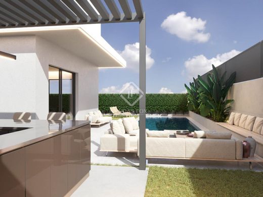 Villa in Sant Pere de Ribes, Province of Barcelona