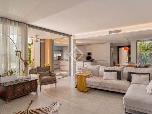 Villa in Urb.Club de Golf Peralada, Província de Girona