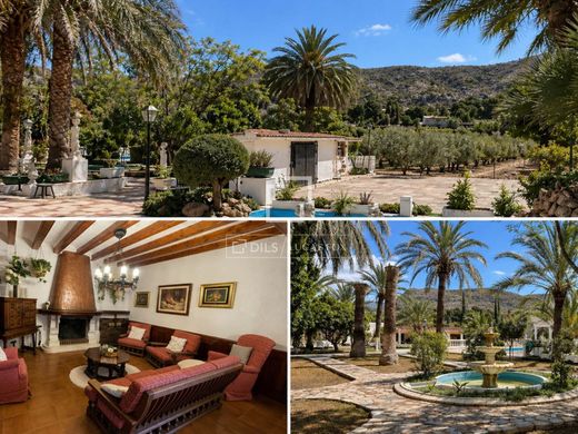 Country House in Elda, Alicante