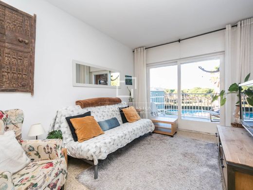 Apartment / Etagenwohnung in Gavà, Provinz Barcelona