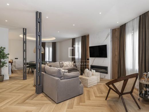 Apartment / Etagenwohnung in Madrid, Provinz Madrid