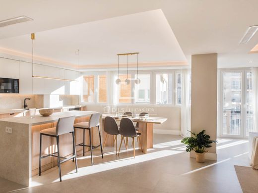 Apartment / Etagenwohnung in Málaga, Andalusien