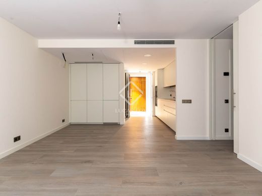 Piso / Apartamento en Esplugues de Llobregat, Provincia de Barcelona