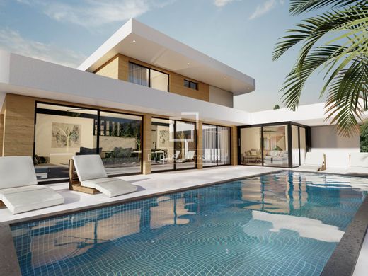 Villa in Pedreguer, Alicante