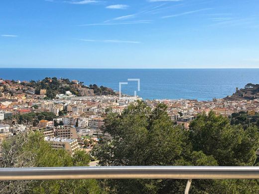 Villa in Tossa de Mar, Province of Girona