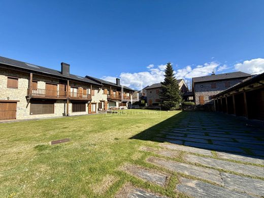 Villa in Fontanals de Cerdanya, Provinz Girona