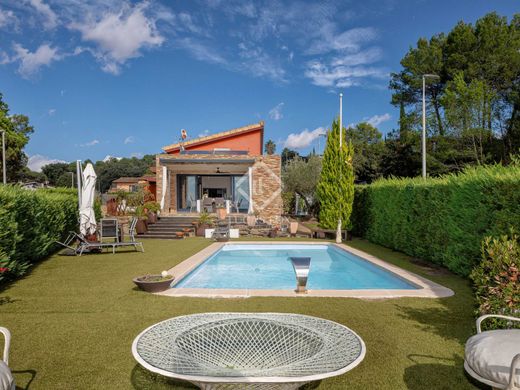 Villa in Sant Julià de Ramis, Province of Girona