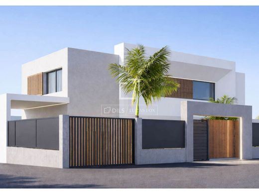 Villa en San Pedro de Ribas, Provincia de Barcelona