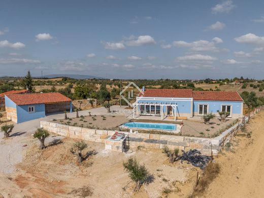 Country House in Santarém, Distrito de Santarém