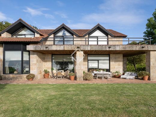 Villa in Nigrán, Pontevedra